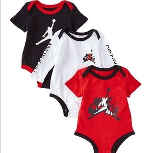Baby Boys 6 Months Nike Air 3-Pack Bodysuit